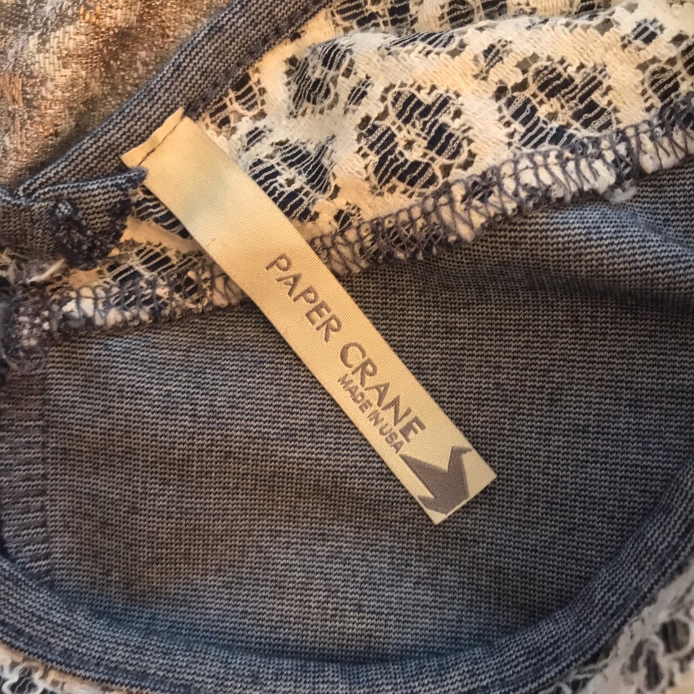 Paper Crane Chambray Lace Peplum Sleeveless Top - Picture 5 of 6